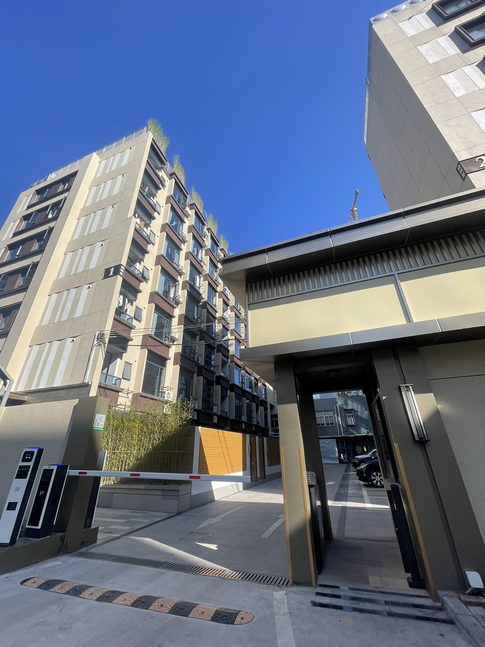 宝安兴东豪丽华庭,兴东地铁口300米,总价98万/套起,精装交楼!