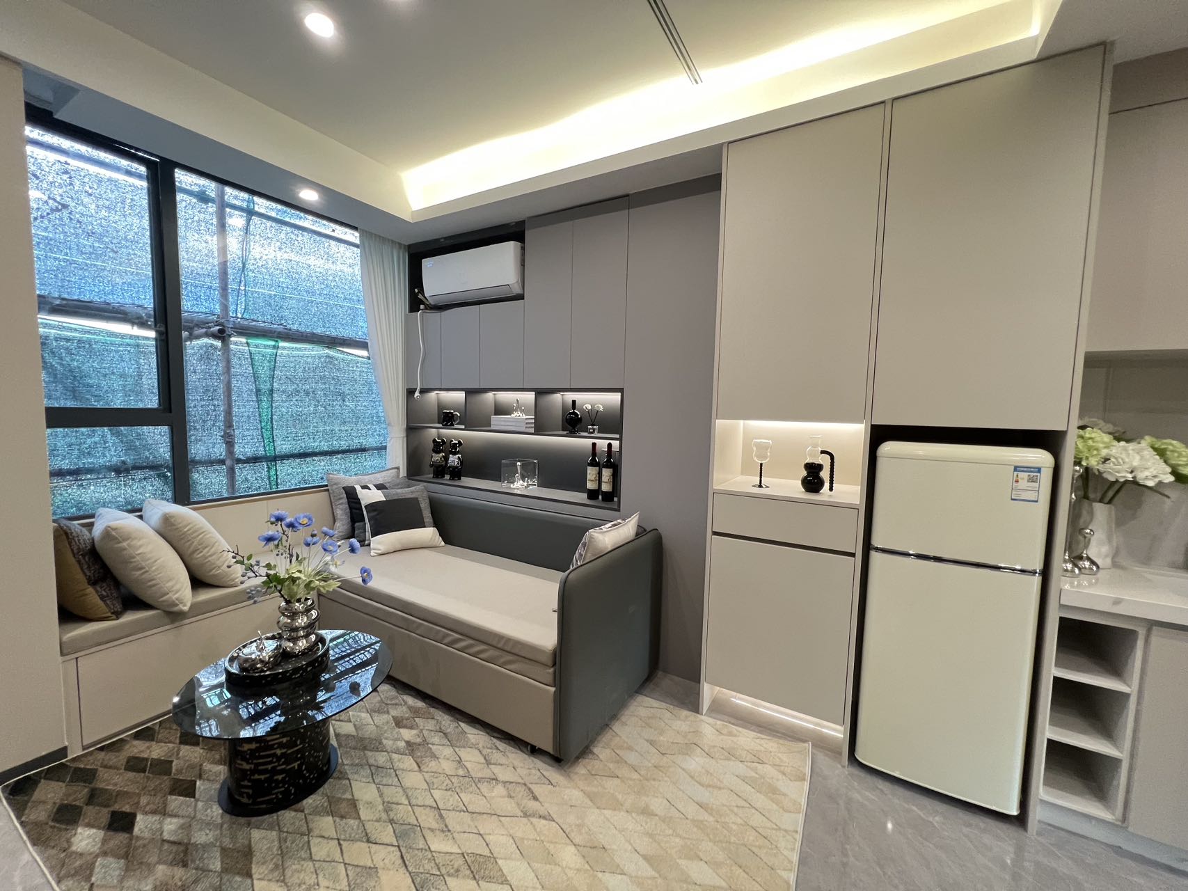 宝安兴东豪丽华庭,兴东地铁口300米,总价98万/套起,精装交楼!