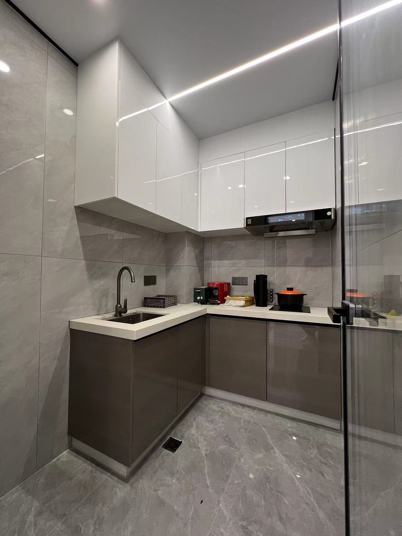 宝安兴东豪丽华庭,兴东地铁口300米,总价98万/套起,精装交楼!