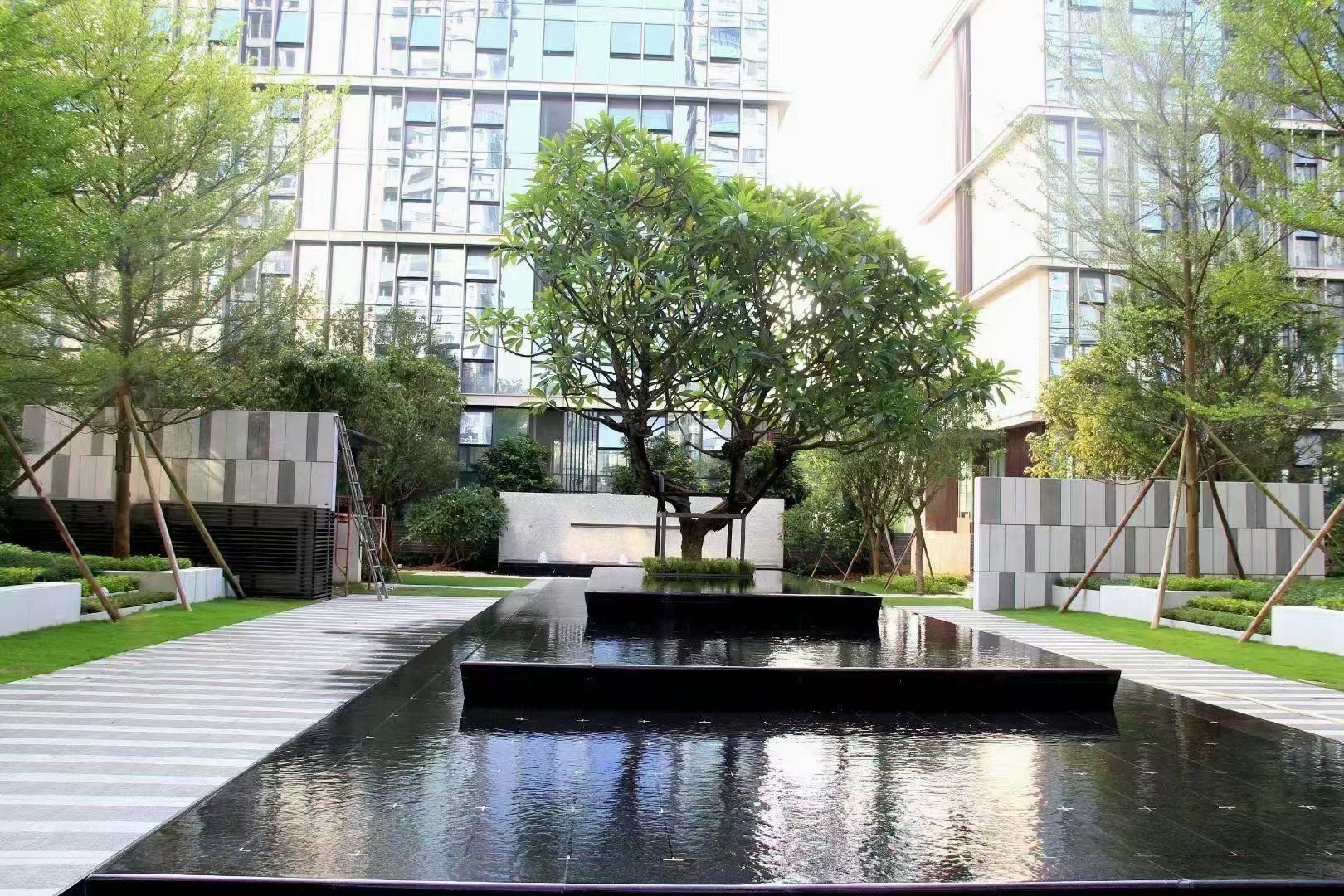 龙华九栋花园小区,首付3-5成  可分期十年 均价1.25万-1.35万/㎡