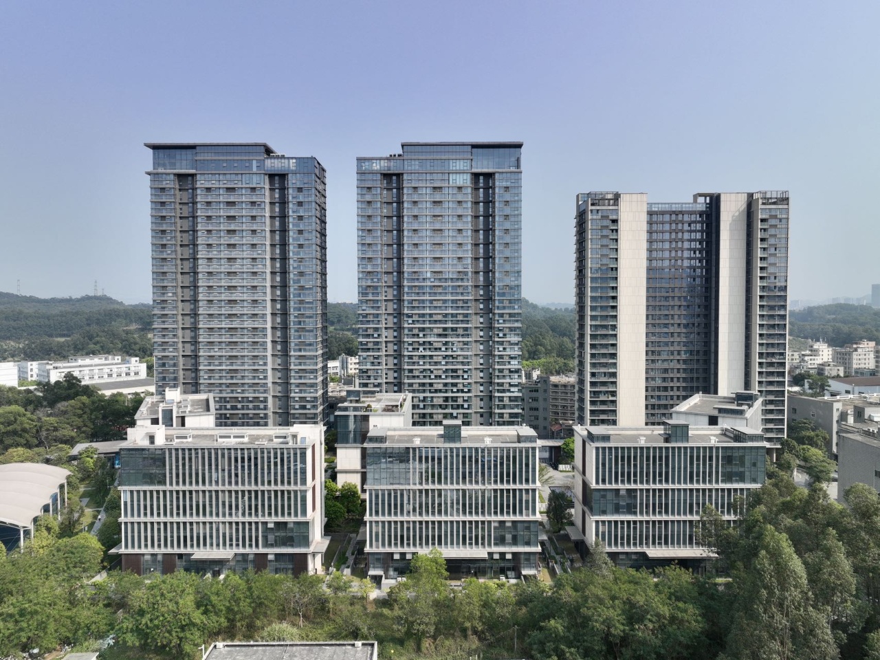 龙华九栋花园小区,首付3-5成  可分期十年 均价1.25万-1.35万/㎡