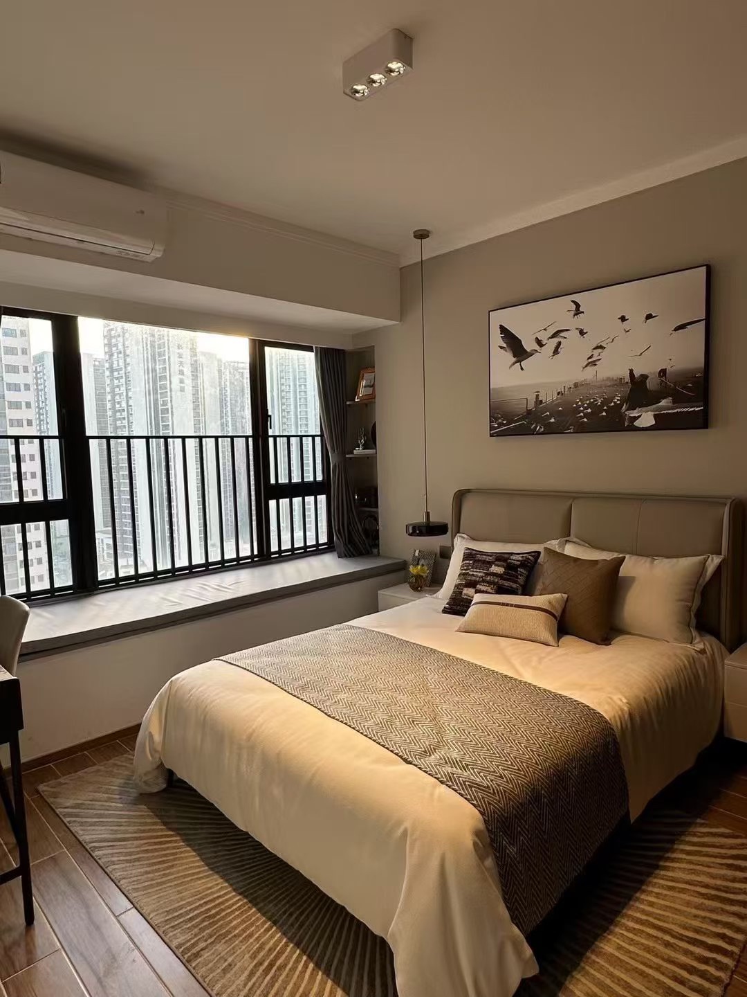 坂田豪宅楼盘花园社区地铁口华为站、雪象站600米 分期5到7年!