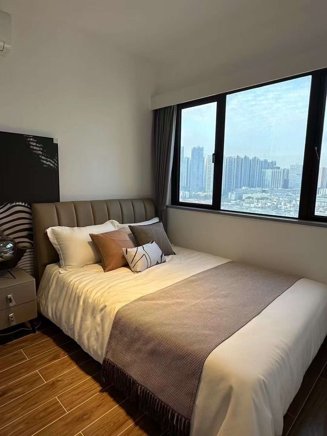 坂田豪宅楼盘花园社区地铁口华为站、雪象站600米 分期5到7年!