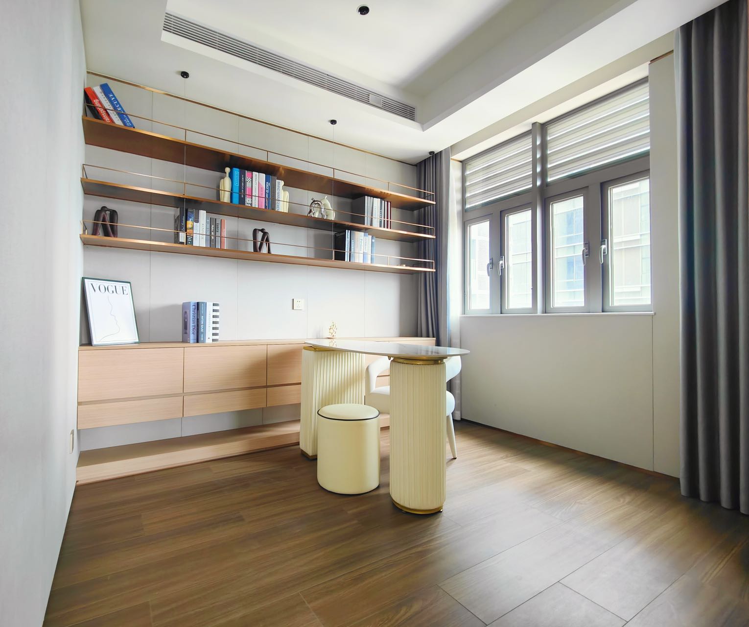 光明千户园林小区薯田埔地铁站500米,精装总价24.8万起首付12.8万，供1302元/月