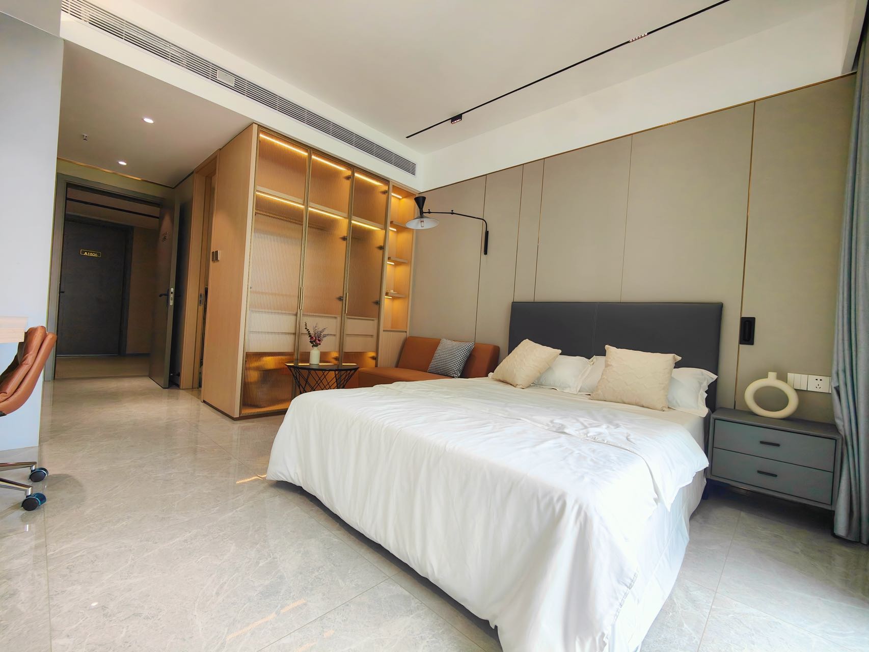 光明千户园林小区薯田埔地铁站500米,精装总价24.8万起首付12.8万，供1302元/月