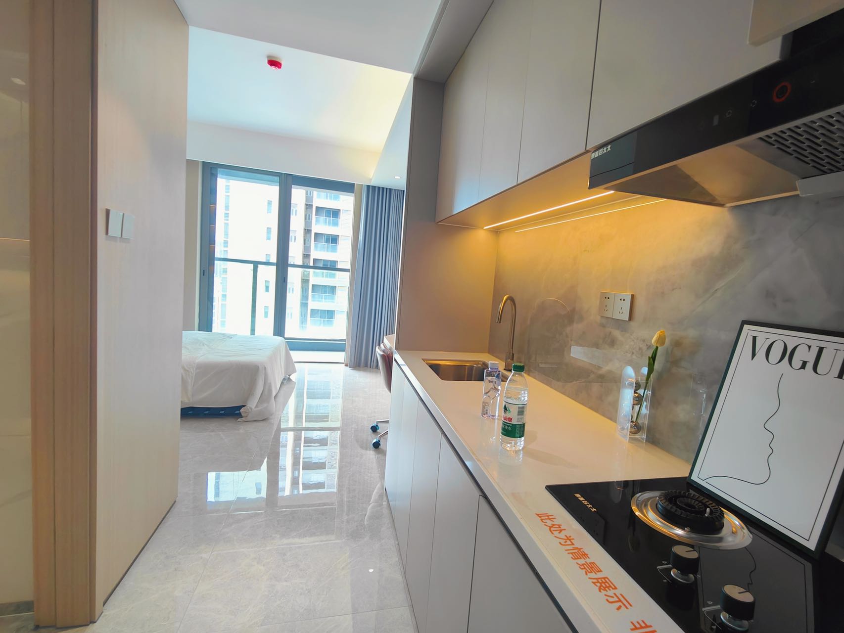 光明千户园林小区薯田埔地铁站500米,精装总价24.8万起首付12.8万，供1302元/月