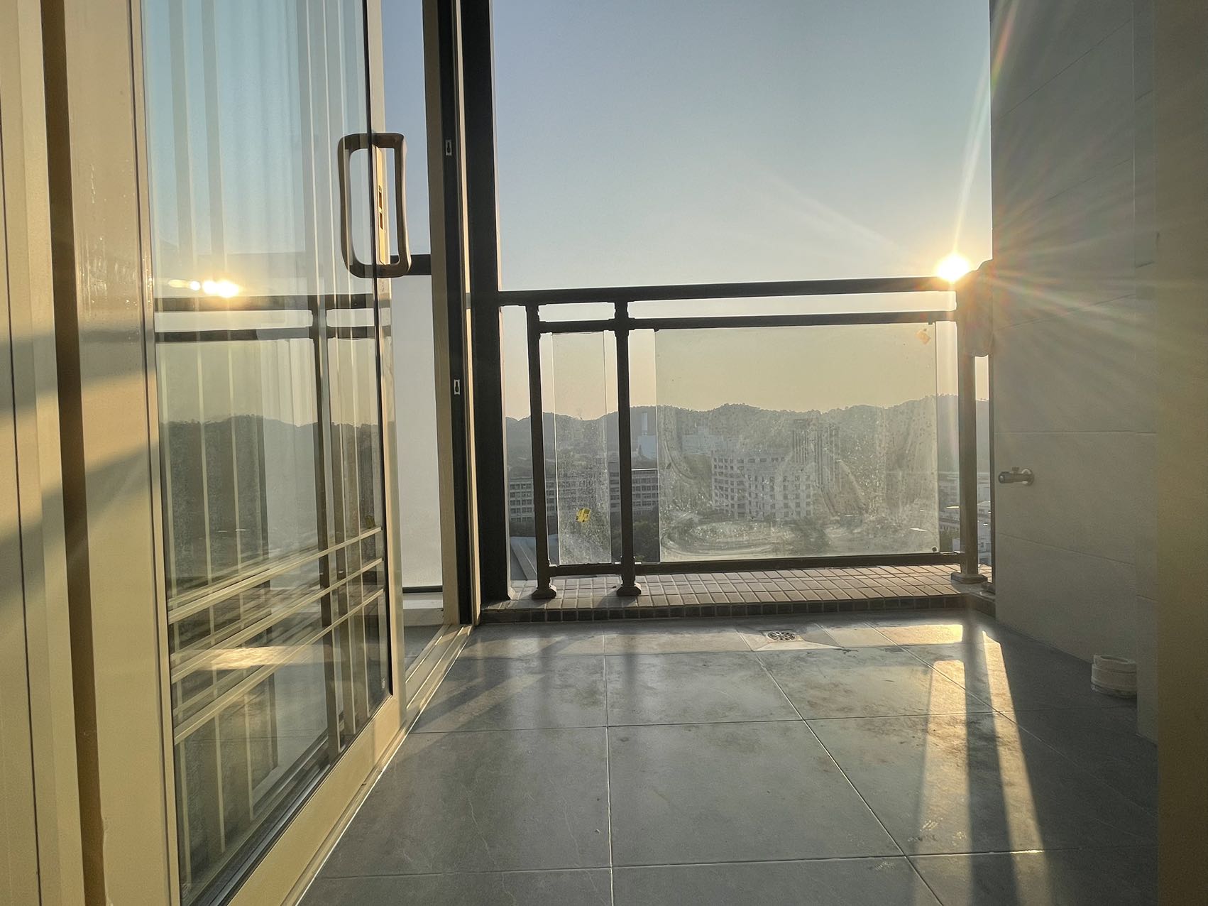 龙岗平湖万达旁统建楼四栋小区房首付5成分期5年