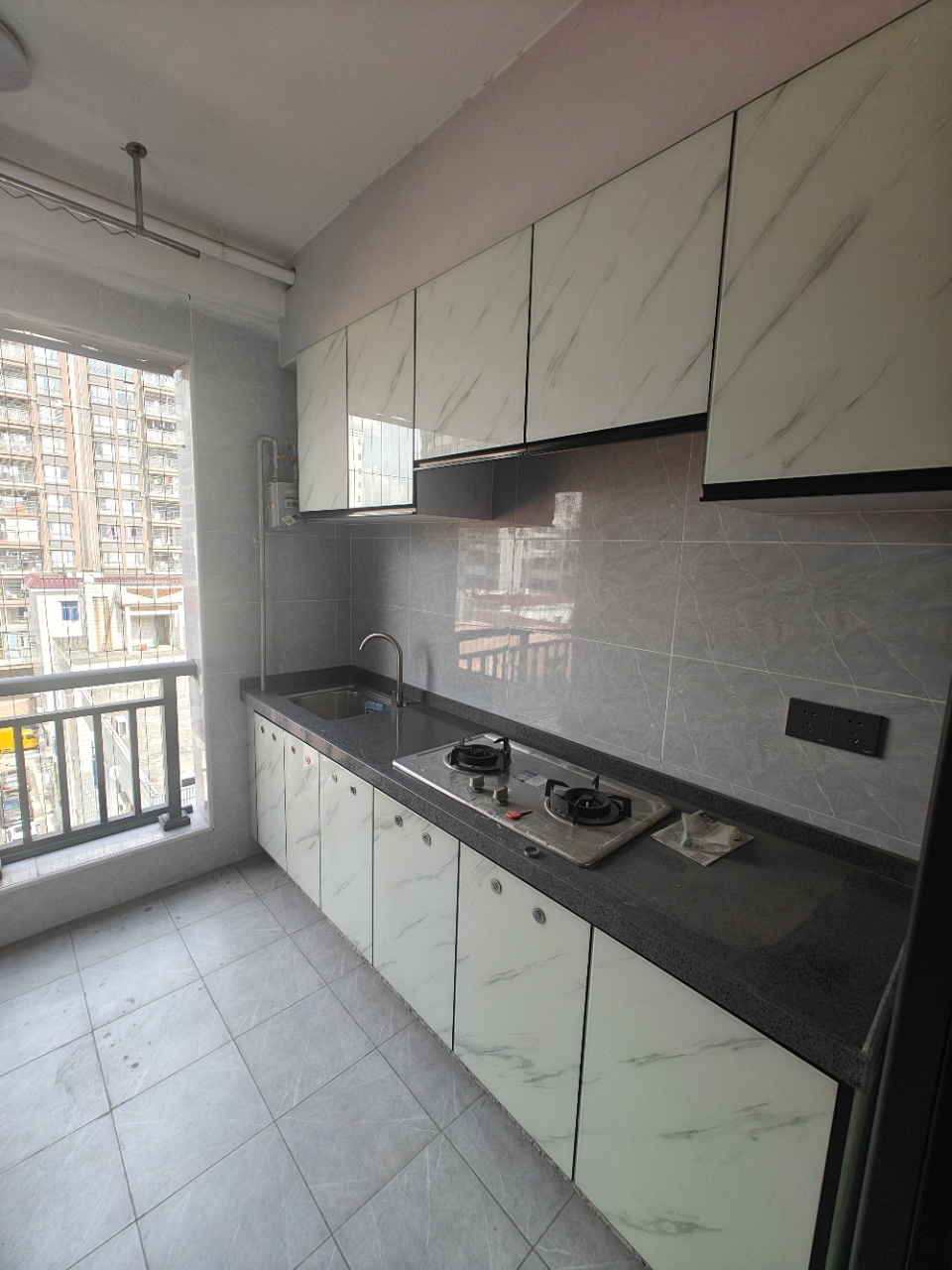 沙井四栋统建楼户户大阳台通燃气，精装修三房44.2～75.5万