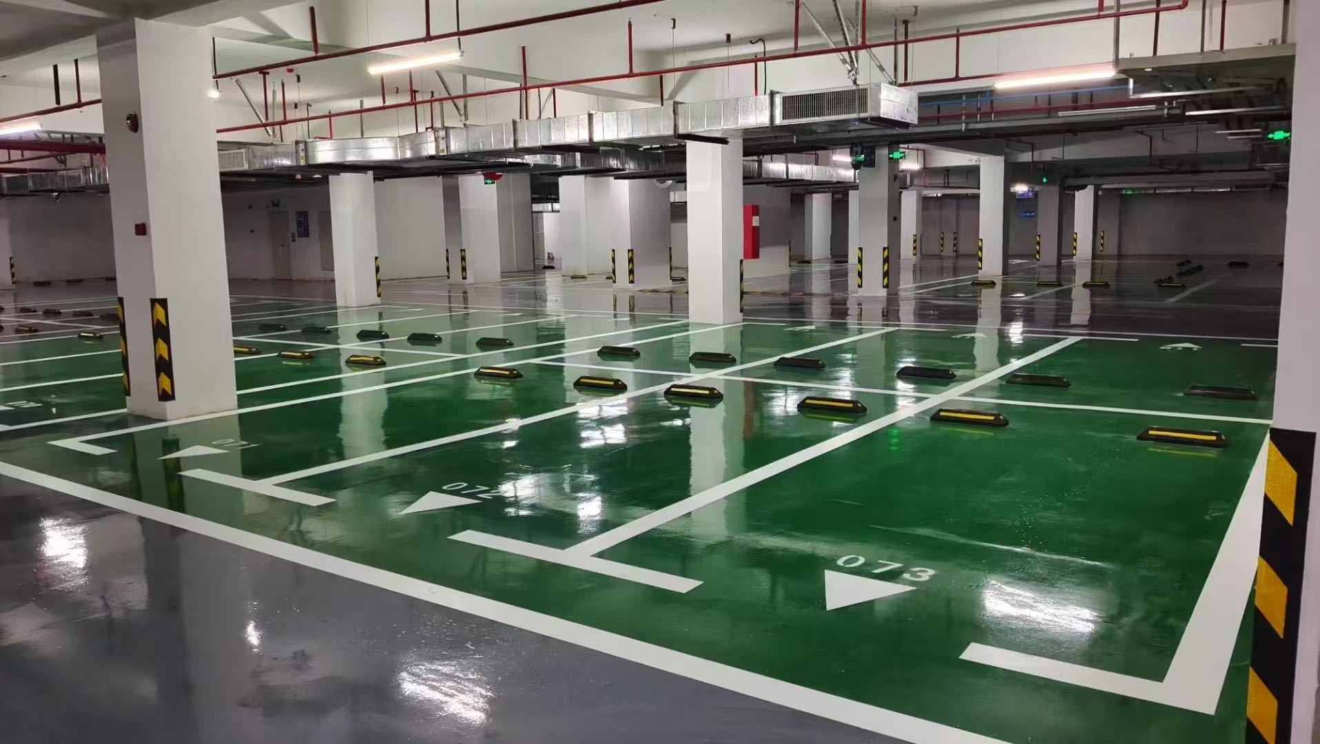 龙华八栋统建楼84-140平地铁4号线地铁口300米双层地下停场