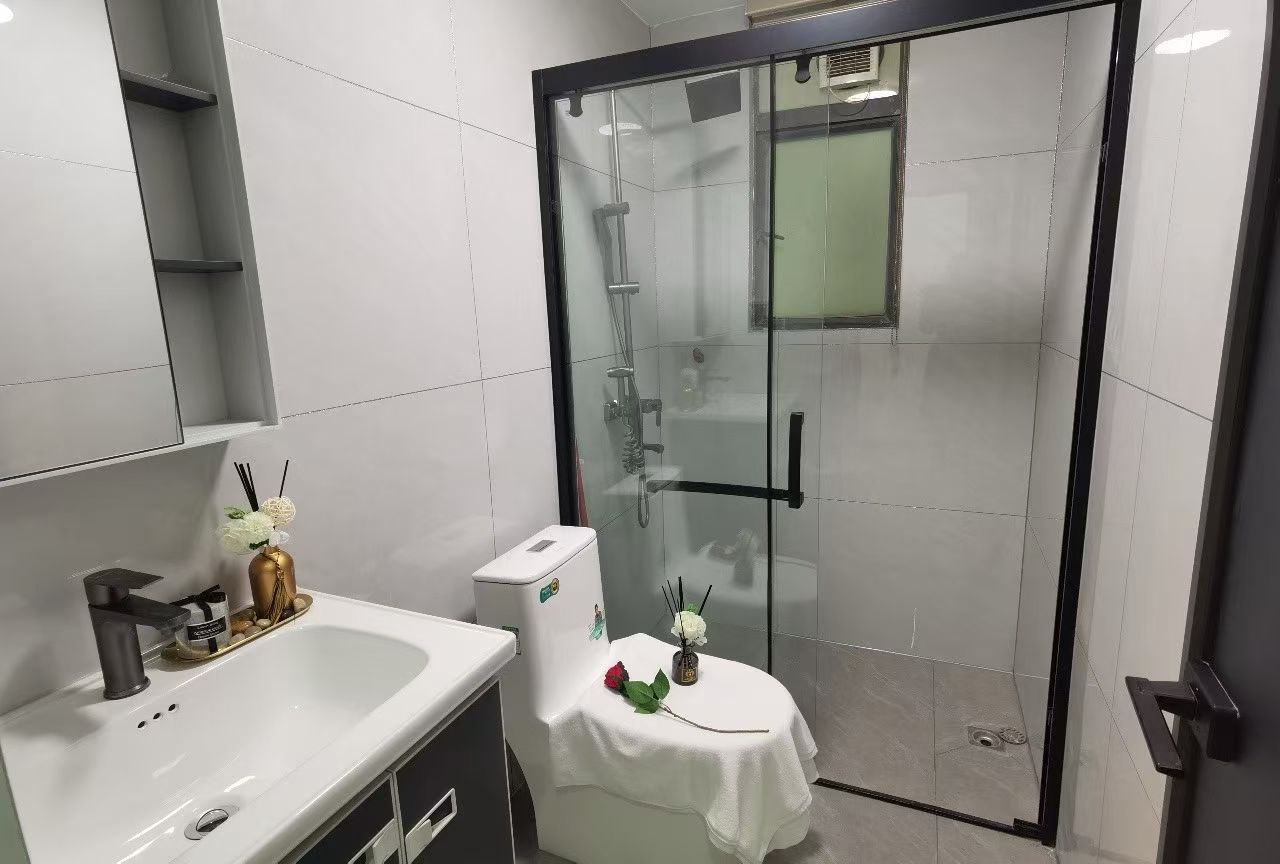 龙华四栋统建楼华为核心区民水民电 通燃气,可落户,全景阳台