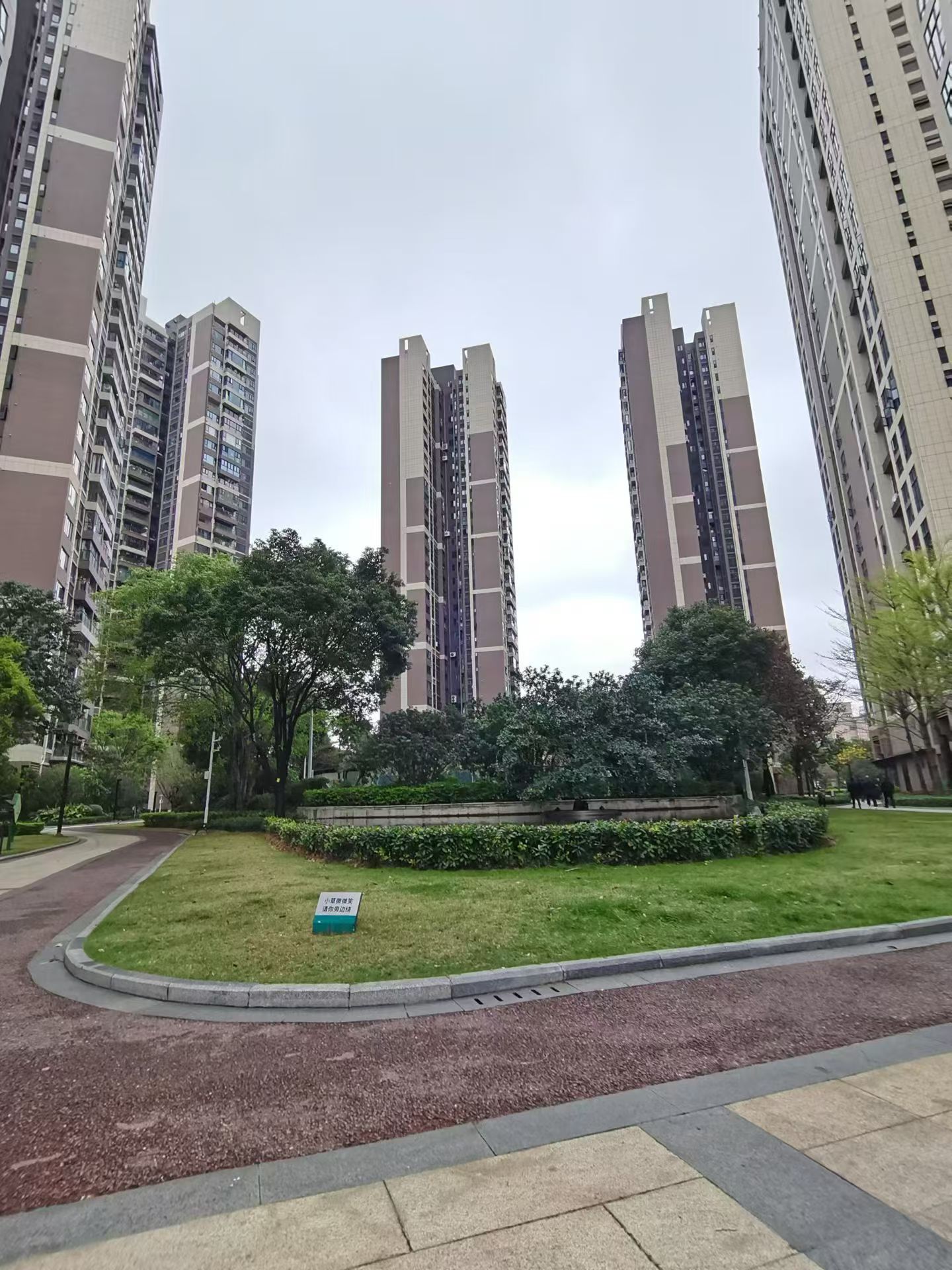 沙井70年产权独立红本精装三房总价68万/套起首付五成分期十年