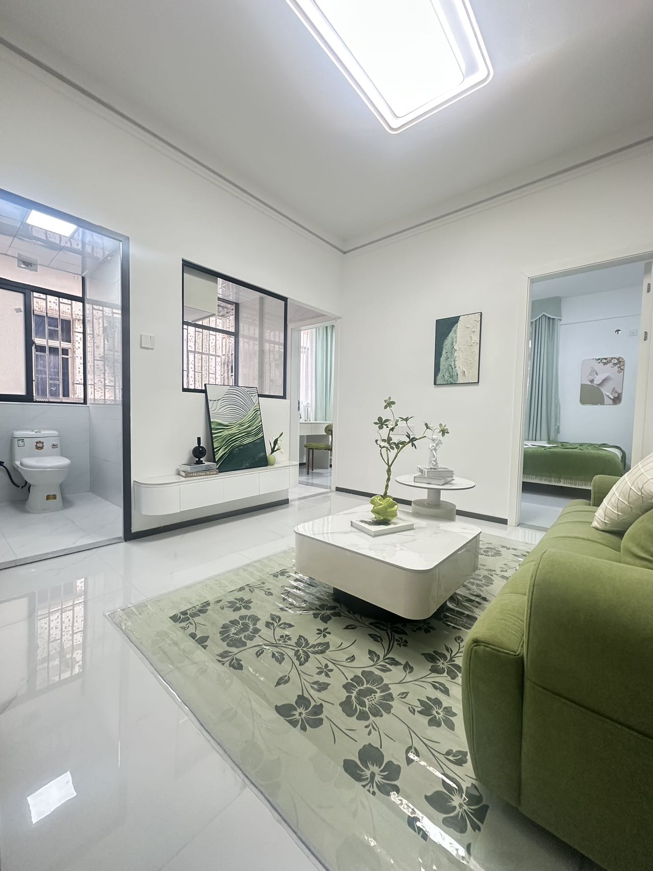 罗湖莲塘新盘地铁2/8/24号线200米总价36.8万起