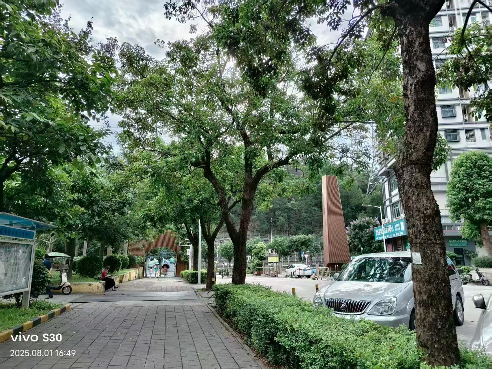 宝安西乡红本现楼可以落户&nbsp;带学区总价119万买精装两房民水民电，通燃气，带阳台