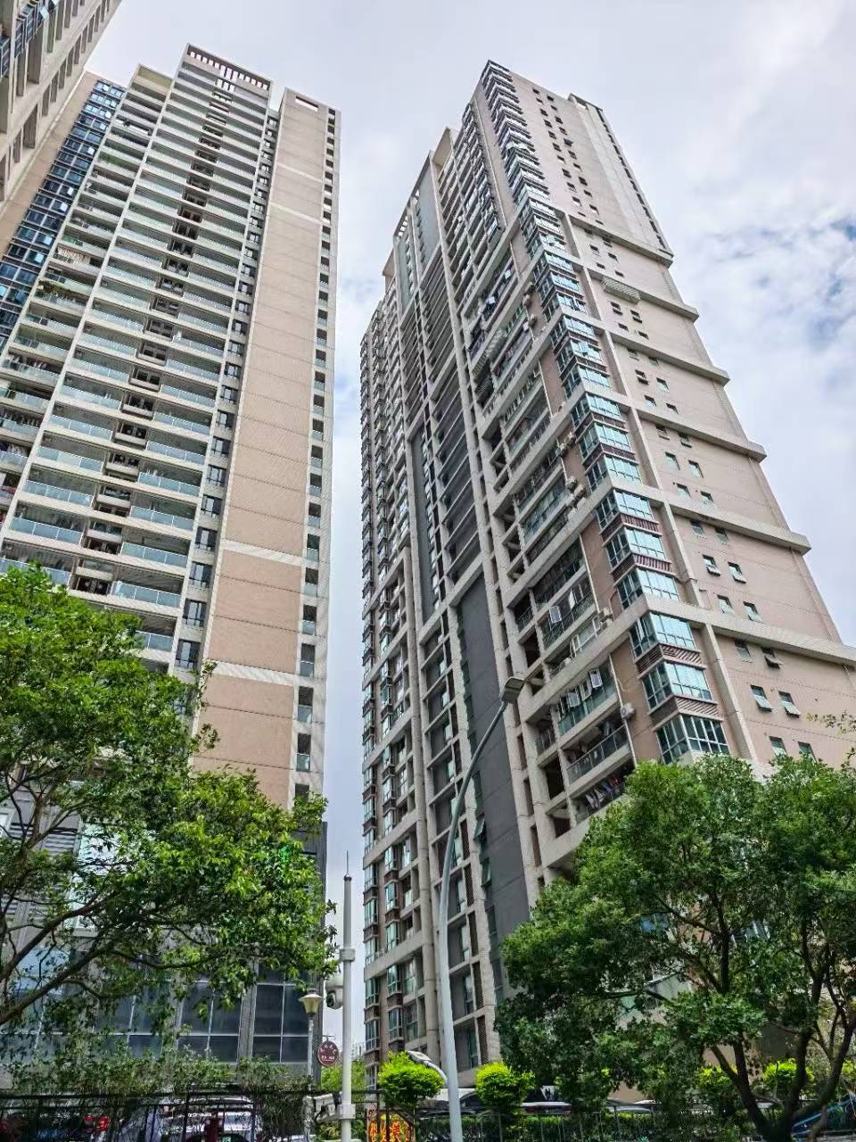 南山桃源村地铁7号线地铁站300米高端花园小区统建楼低于同户型成交价20万/套