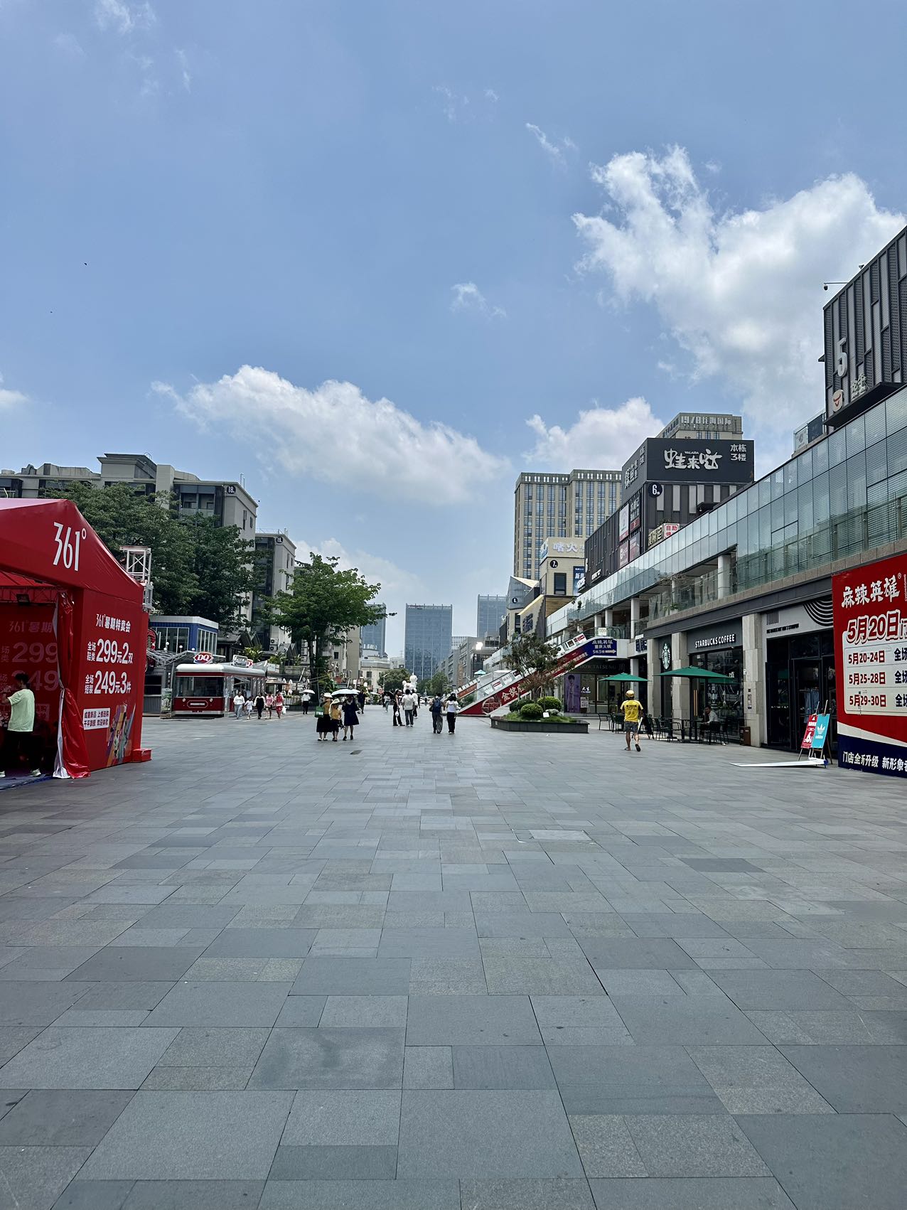 龙华统建楼6栋规模全款16.8万带精装交楼,拎包入住!小区自带地下停车场围合式小区