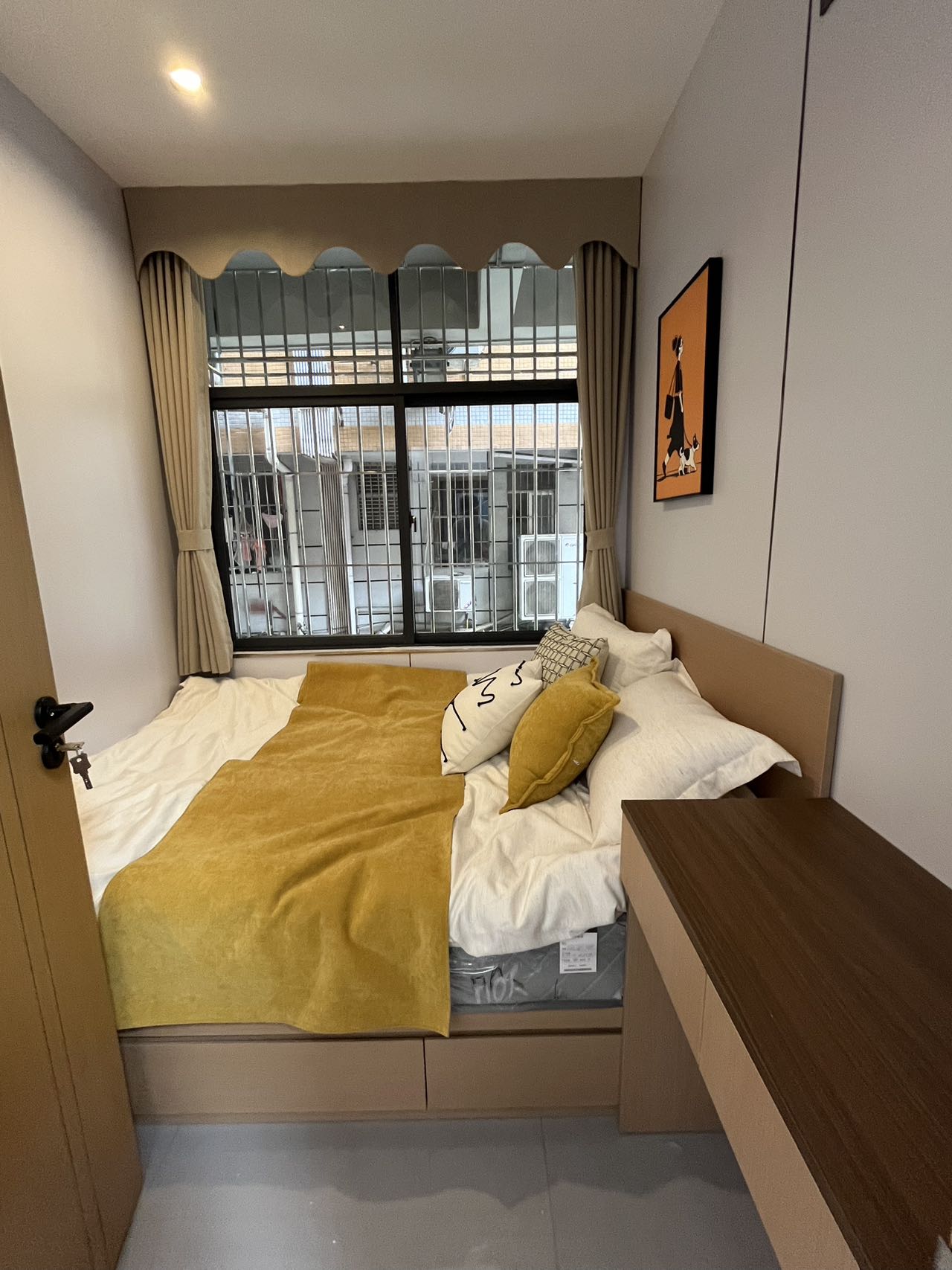 深圳北站旁全款24.8万起 地铁口电梯洋房现房采光通透，三大公园环摇!