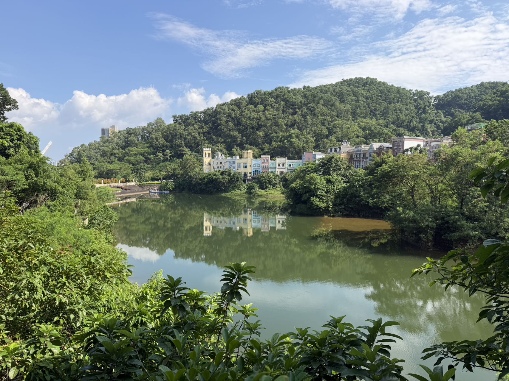 布吉文博宫稀缺电梯豪华全新精装修户户大阳台/采光充足全款33.8万起