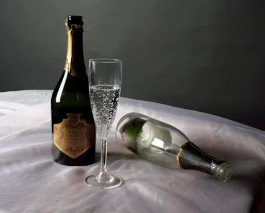 Sparkling Wine Glass Bottle Trends You Should Keep an Eye On: The Future of Bubbly Presentation