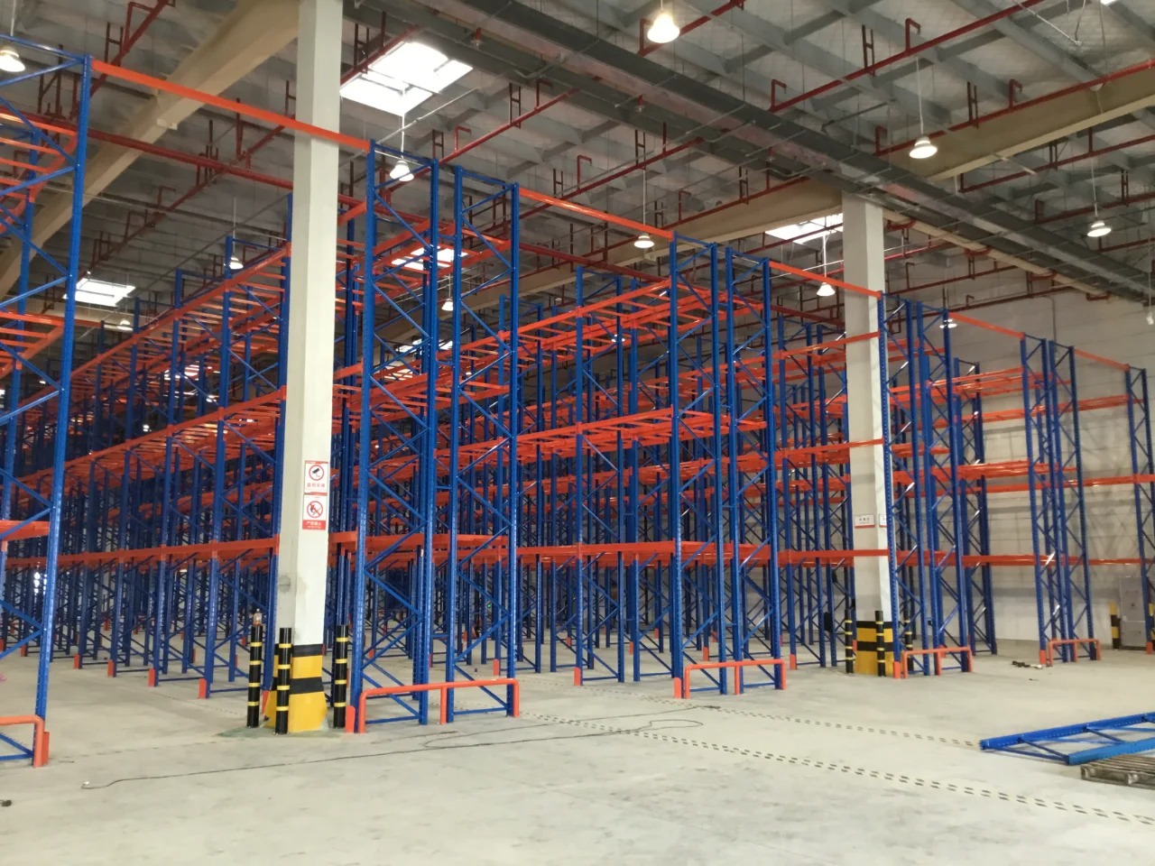 Case of using pallet racking in the Vietnamese liquor sales 