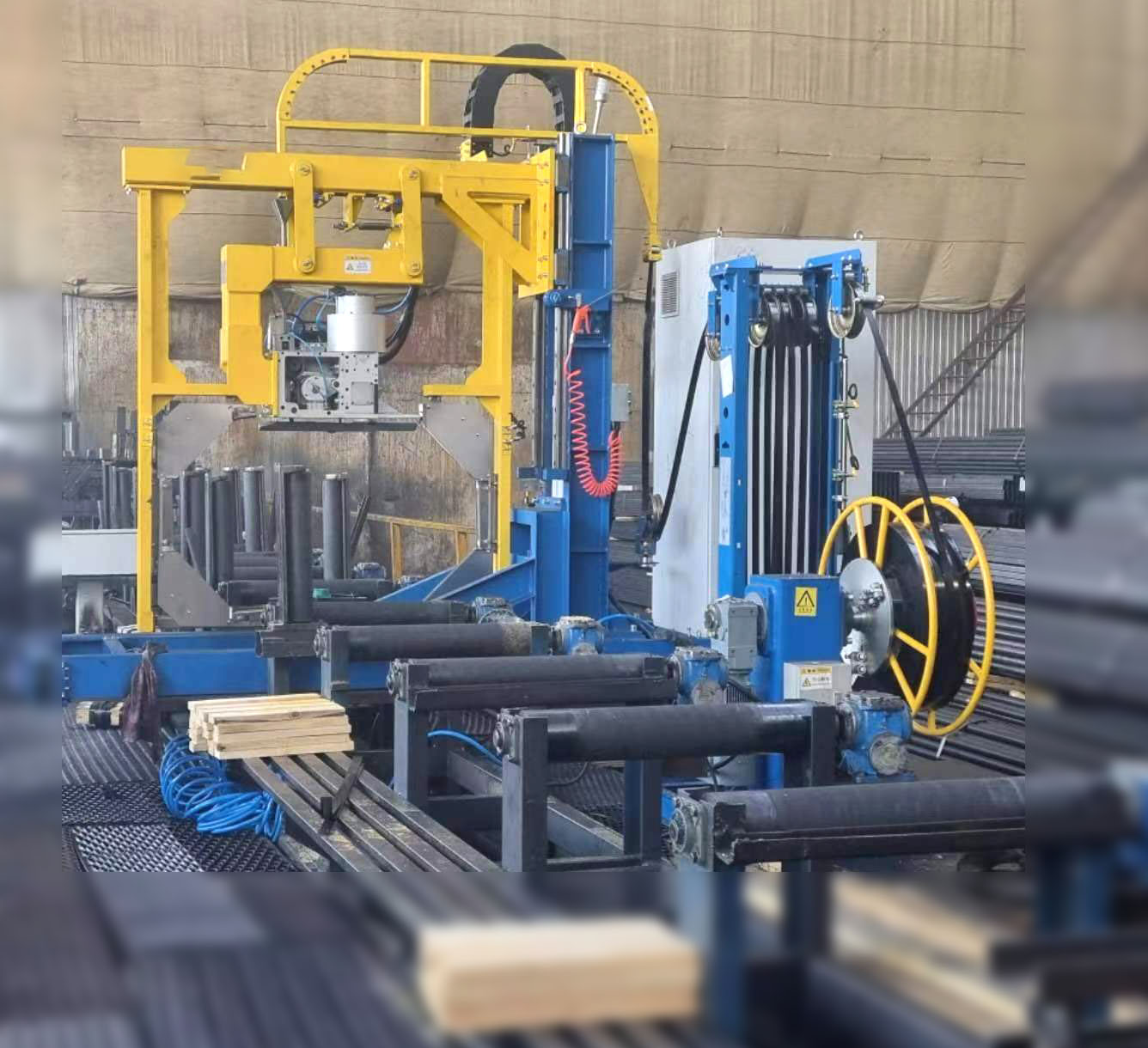 automatic strapping machine