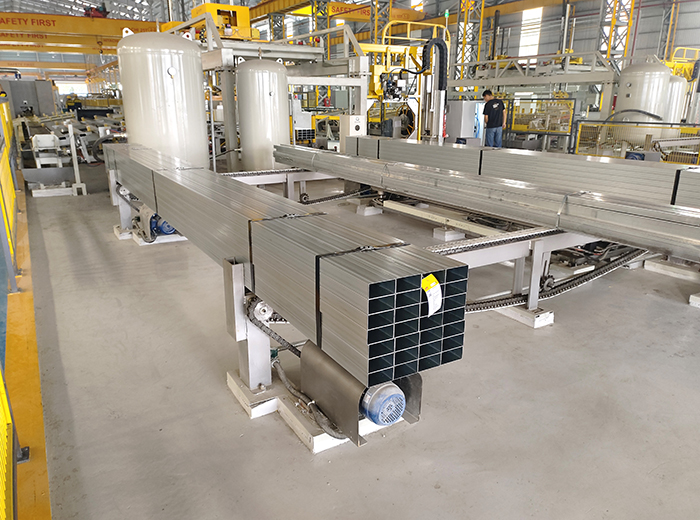 Automatic fork arm Stacking Machine