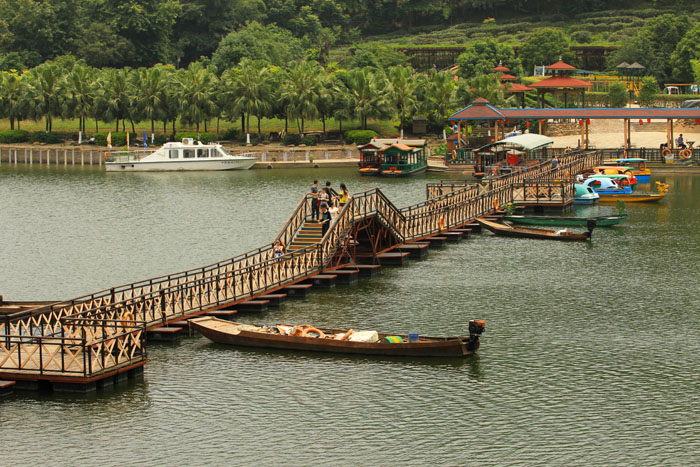 Floating dock engineering