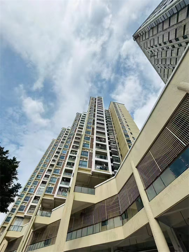 沙井三栋统建楼，精装三房总价68.8万，民用水电