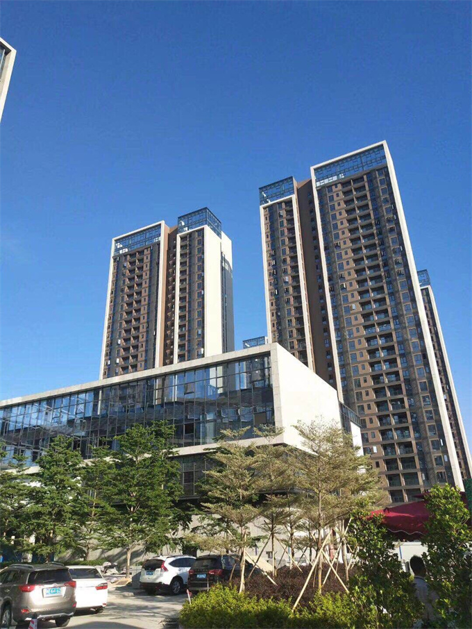 精装三房63.8万/套，龙华9栋豪华桶建小区