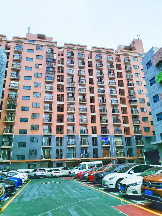 西乡地铁口两栋一手统建楼，总价49.8万起，带装修