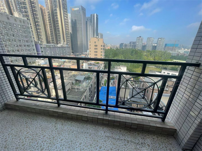 龙华壹城中心对面统建楼，三房总价11X万