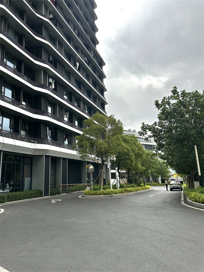 龙华红本公寓总价79.8万起精装现楼交付,建面约130万㎡商业综合体_龙华小产权房最新房源-小产权房多少钱一平-小产权房房价-深圳小产权房网