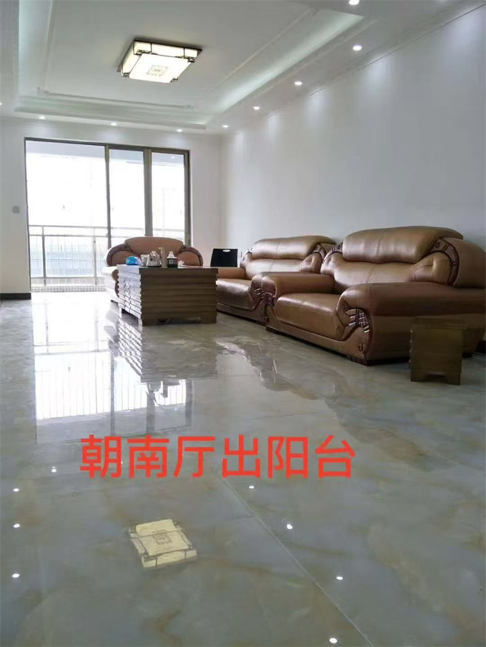 观澜两栋统建楼小区；11400元/平，原始居家户型