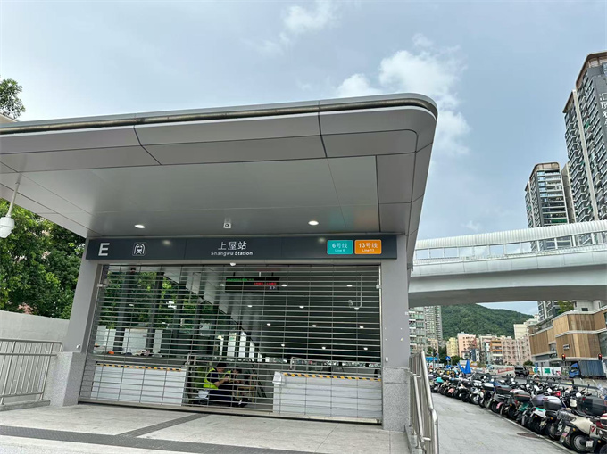 石岩上屋地铁口小产权房；两房总49.8万/三房48.8万