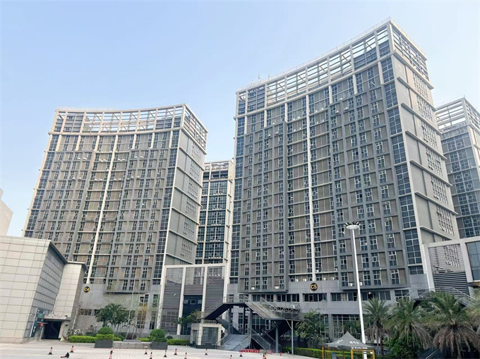 直降10万/套 布吉17栋大型统建楼，三房59.8万精装交付，10号线凉帽山地铁口