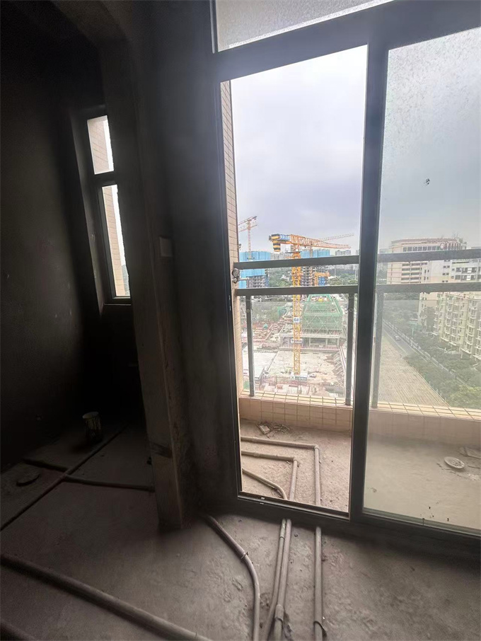 西乡统建楼；总价45万/套起，毗邻11号线地铁口