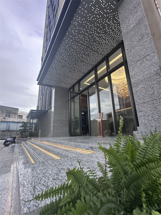 龙华匠心品质统建楼新盘，4号线地铁口零距离，自带3000元/㎡豪华装修交付