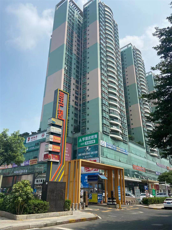 长安中心区四栋大型花园统建房/均价4260/平，分期8年、地下停车场 