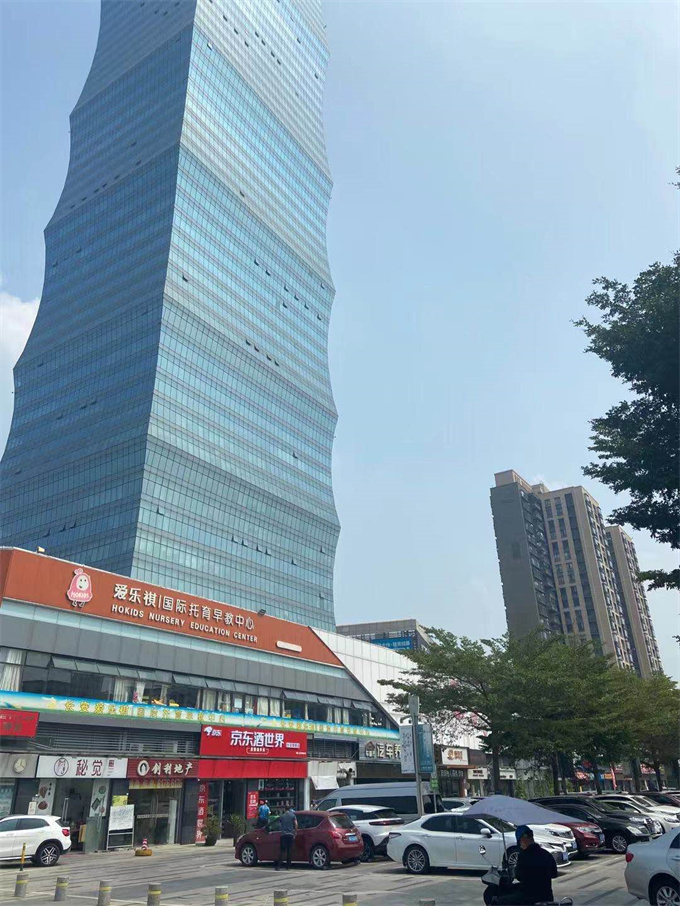 长安中心区四栋大型花园统建房/均价4260/平，分期8年、地下停车场 