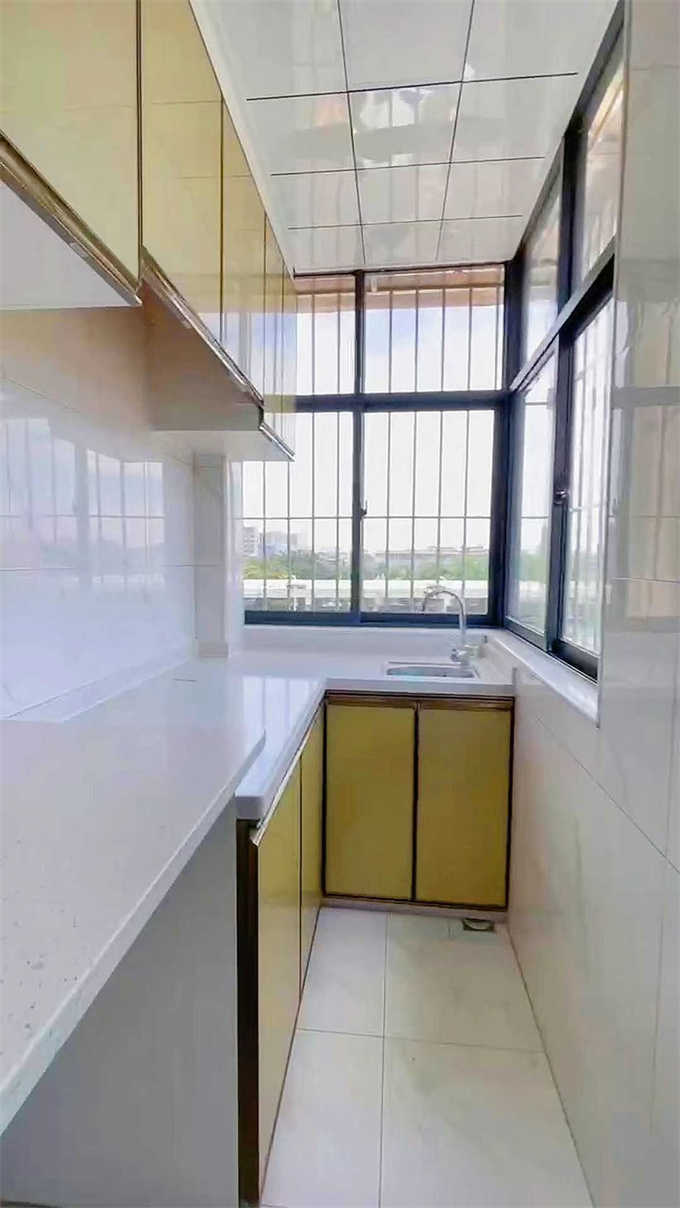 松岗地铁口小产权/两房总价29.8w/三房39.5w 自带停车场