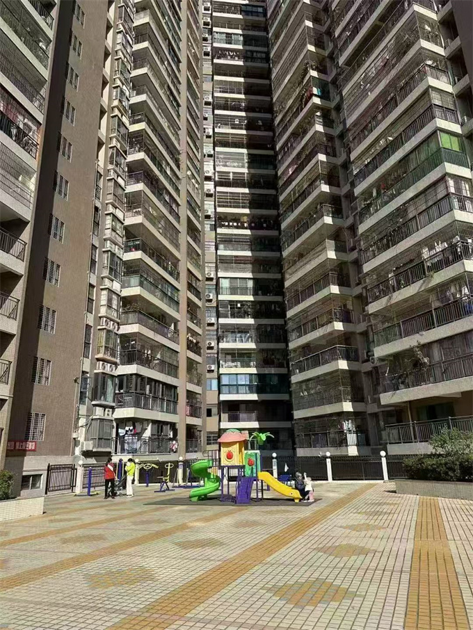 石岩三栋统建楼/均价8800/㎡ 原始户型 使用率高 可落户