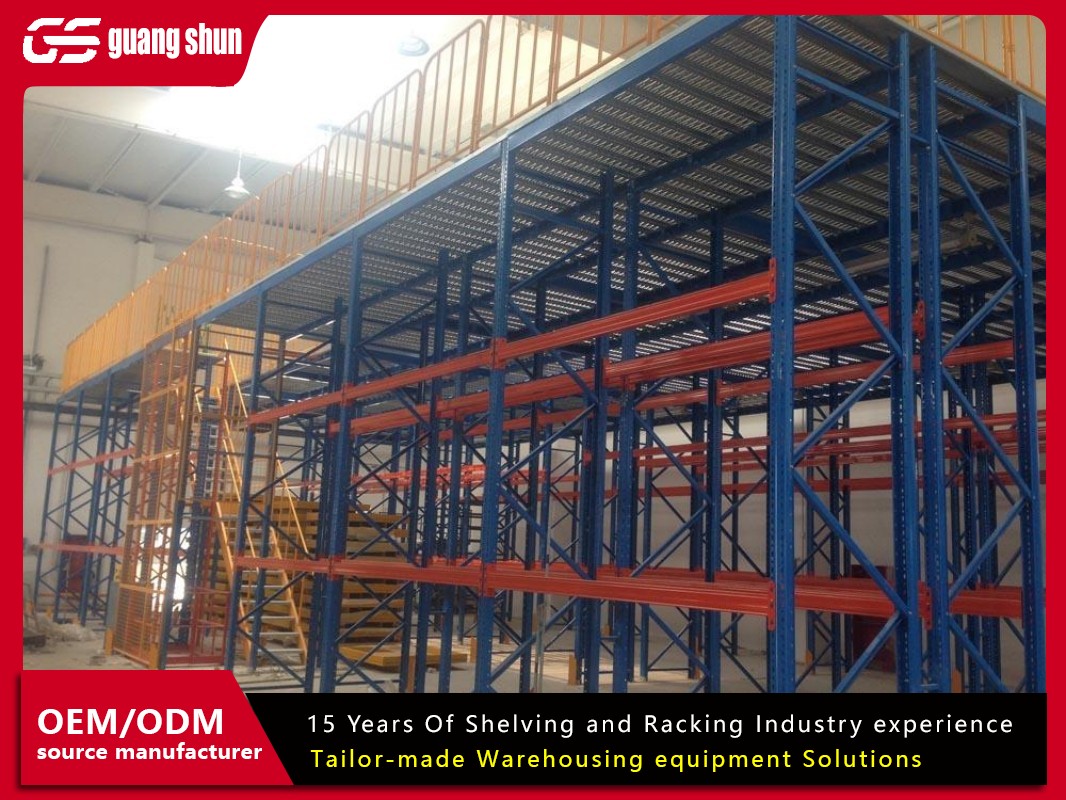 Hoist lift attic storage platform 