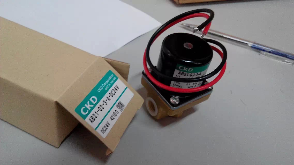 两位三通电磁阀AB21-02-2-DC24V