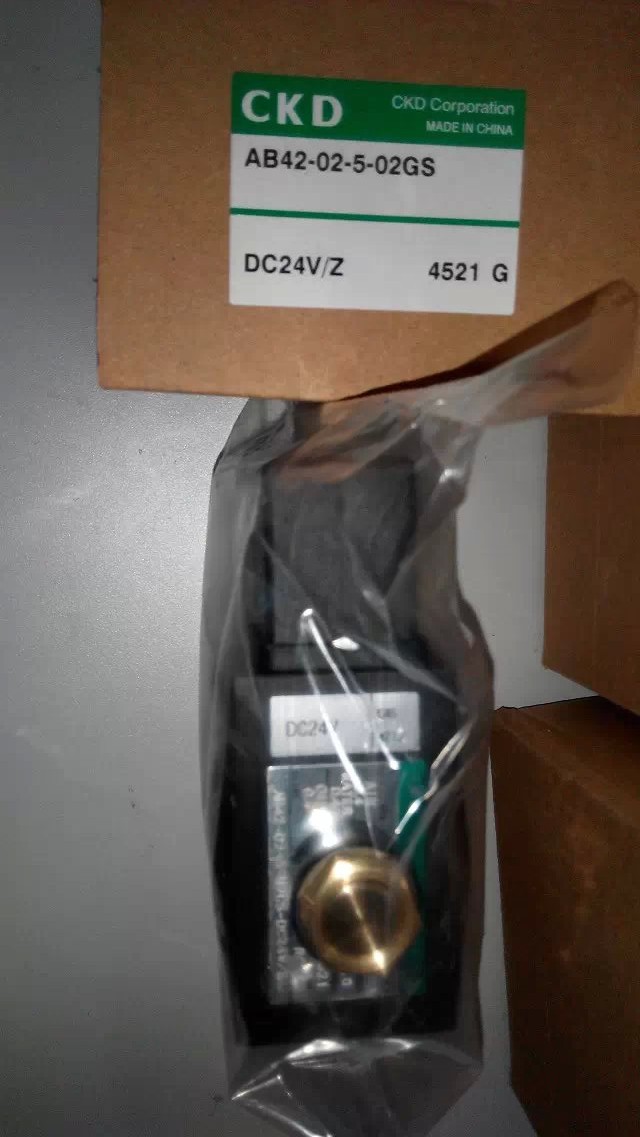 两位三通电磁阀AB42-03-3-AC220V